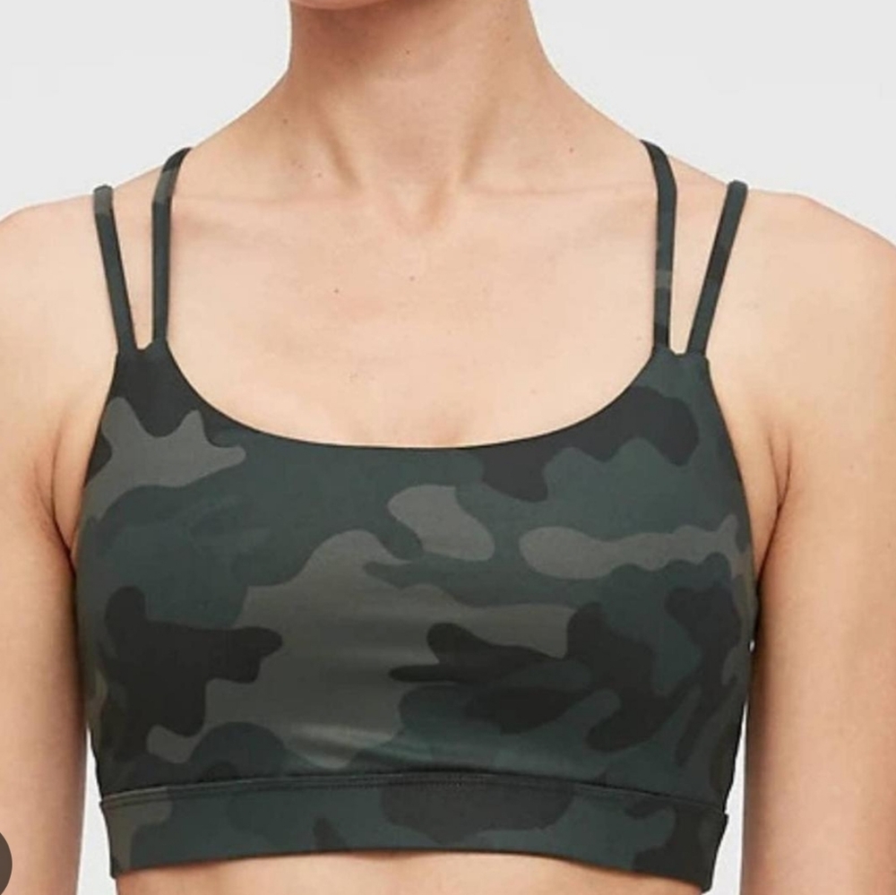 Gap Fit Green Camo Strappy Cage Back Sports Bra Size S